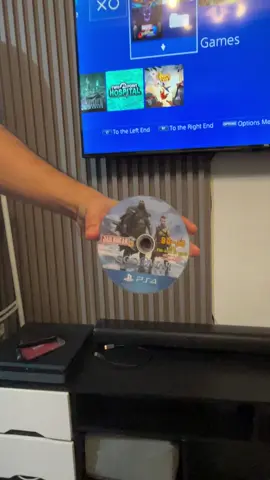 Ps4 bd-jb No USB needed napo ito kaya rekta pag pasok ng cd maje jailbreak napo ang ps4 nyo at makakapag laro na ng games kahit walang game cd Blu-ray disc for firmware 9.0 up to 12.02 only. Latest lapse 1.2  750 pesos. Kasama napo shiping  Sta rosa laguna area.  Pick up Lalamove Shiping buong pilipinas Dm me in blu ap. Ish deyes