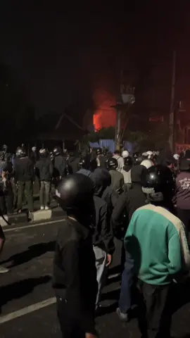 JOGJA CHAOS BGT!! #demojogja #jogja24jam 