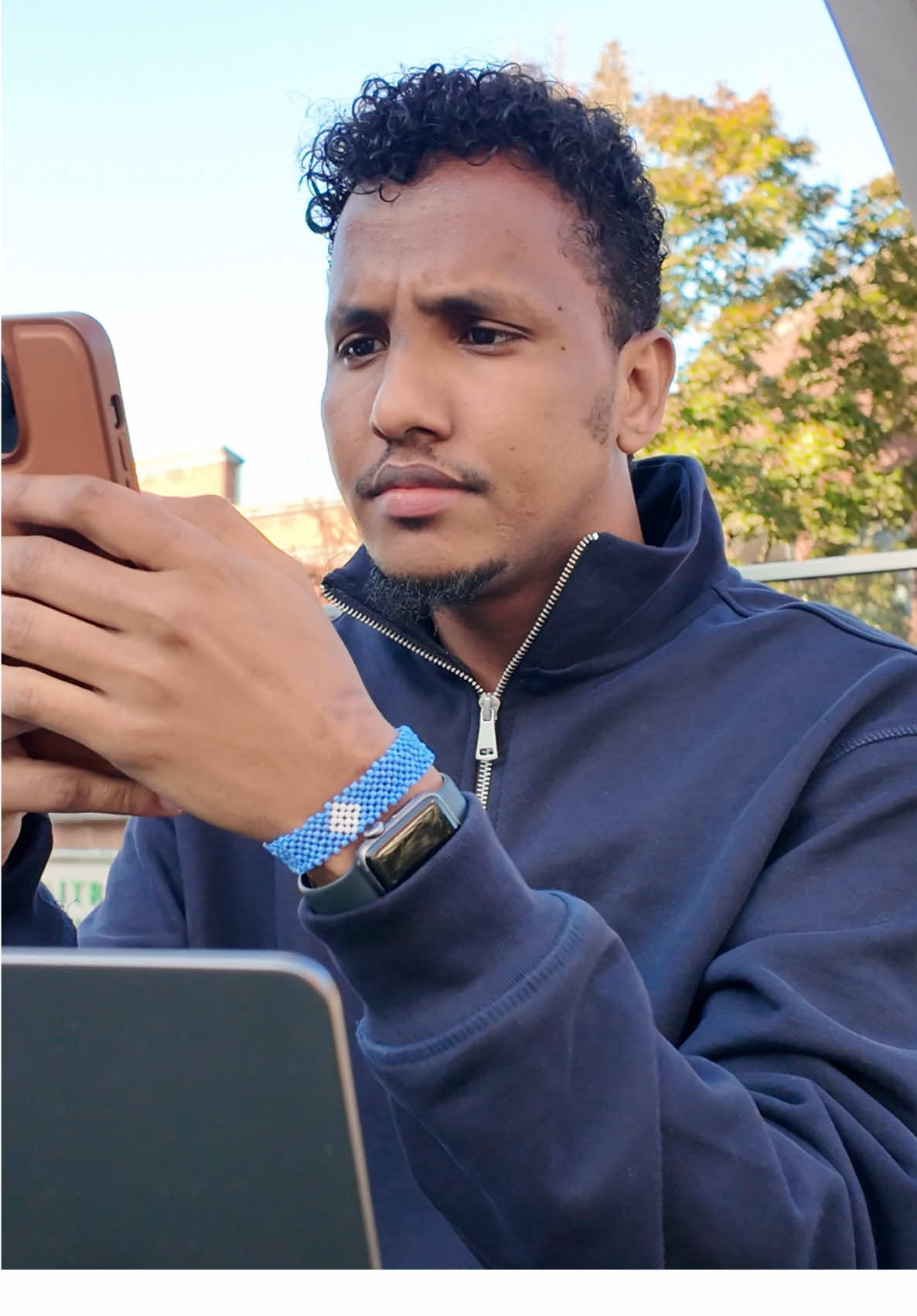 Dhibaatada laga maro xulashada Music ku habboon Muuqaakaaga. Halkaan ugu Wac Qof Video Editor ah 😂#contentcreator #viralvideos #viralvideotiktok #somalilandtiktok💚🤍❤ 