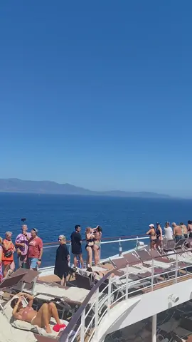 di passaggio presso #strettodigibilterra #ms #piratiincrociera #comunitapercrocieristianonimi #loveboat 