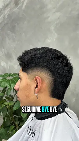 MOHICANO EN 1 minuto #tendencia #pasoapaso #fadehaircut #style #barber 