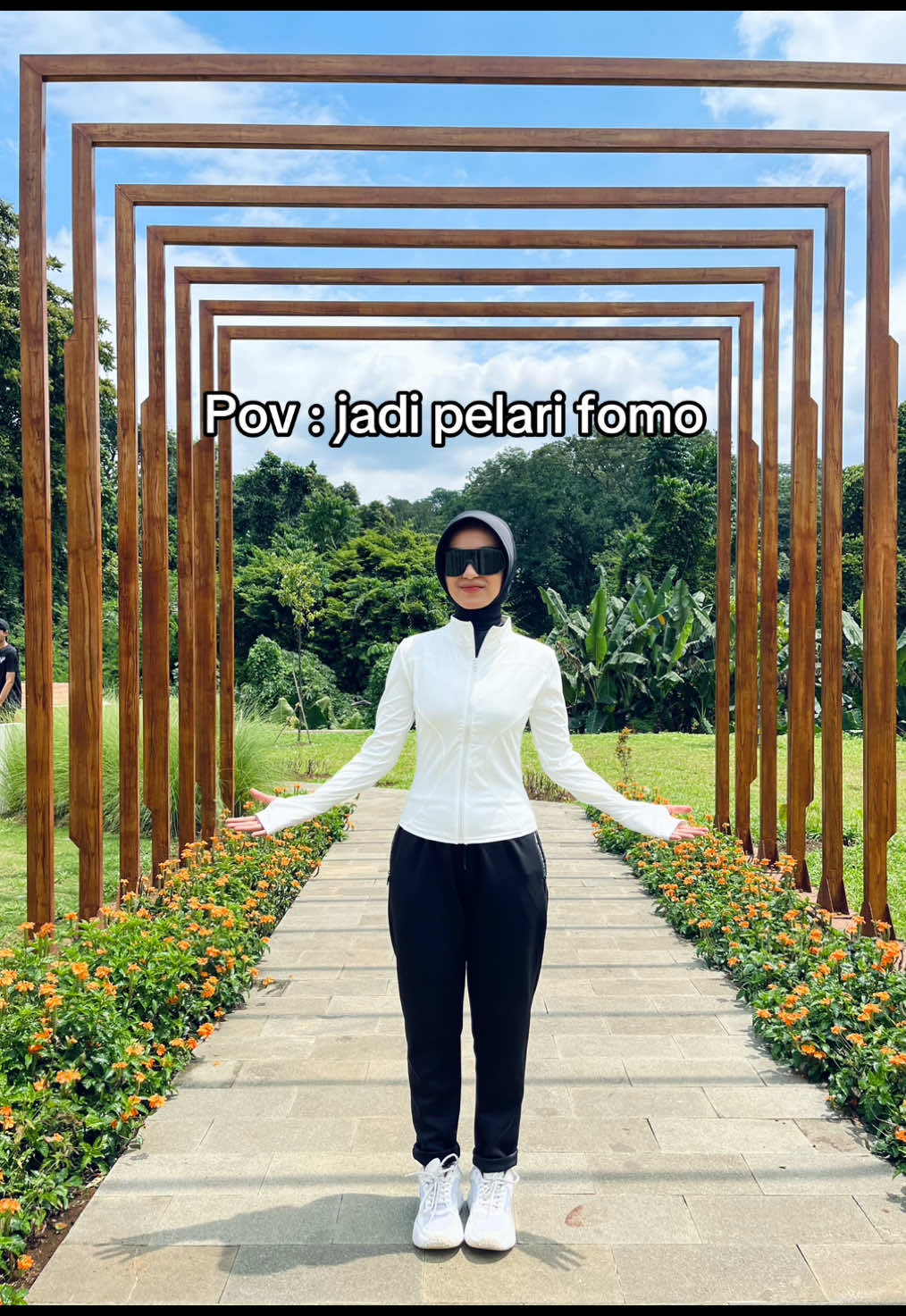 ikut ikutan aja ko😁 #run #Running #pelarikonten #runningoutfit #strongpants 