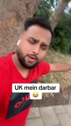 UK vch darbar Pakistani khasma wasty full tako 😂😂#foruyou #viral #unfreezemyacount #growmyaccount #kashmirgroup 
