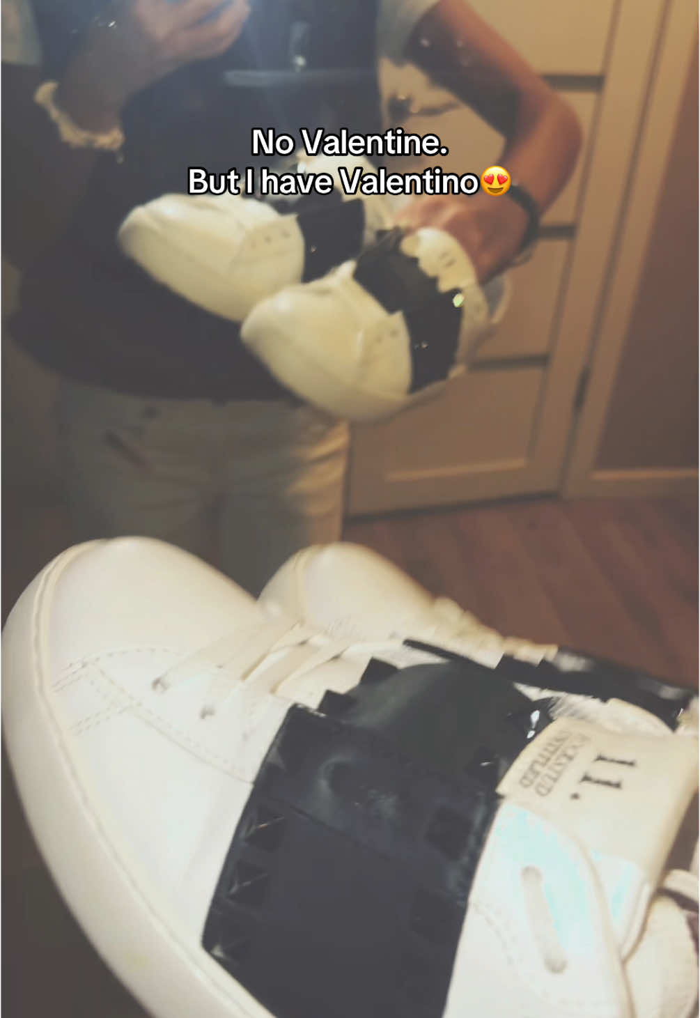 Best shoes ever🖤накопила на кроссовки мечты 🥹только пришла в себя после прилета#fyp #valentinoshoes #stockholmstyle  #recommendations 