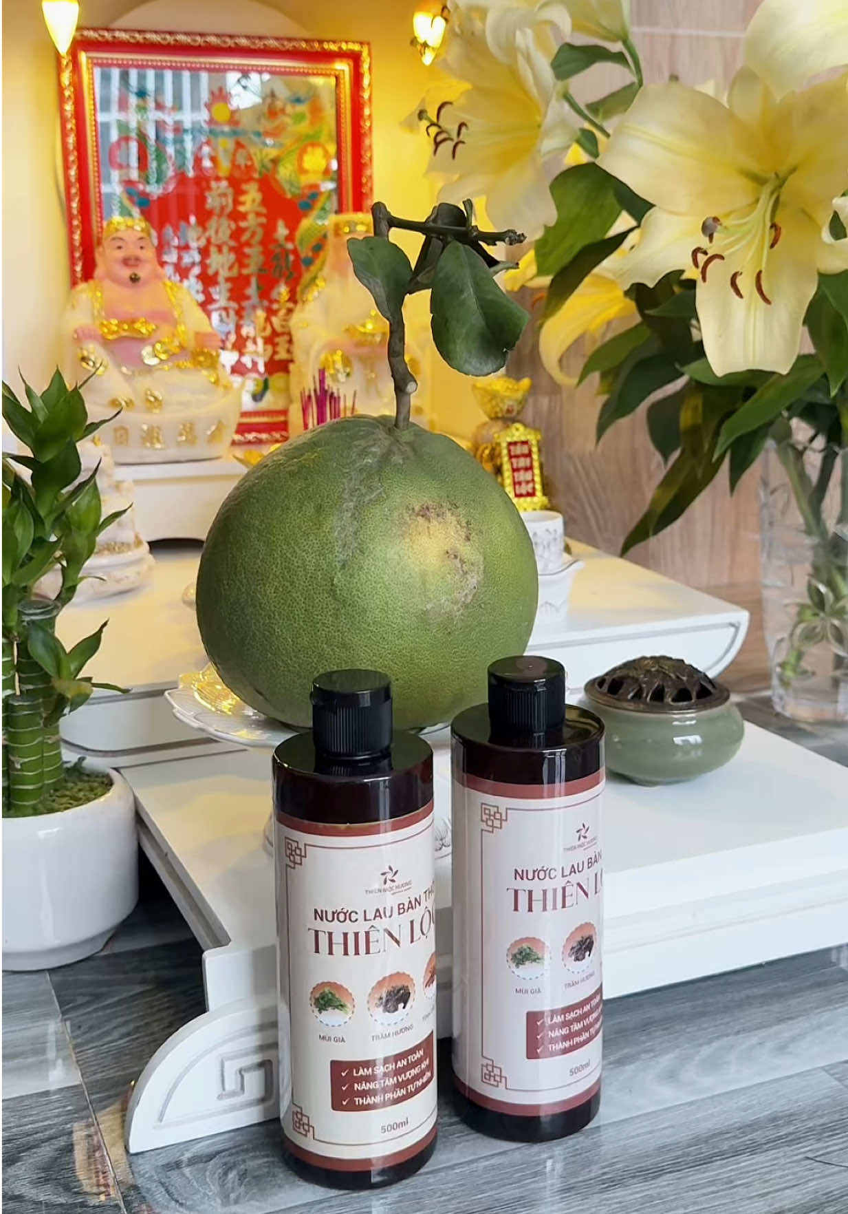 Giữ bàn thờ luôn thơm tho sạch sẽ thì dùng nước lau bàn thờ Thiên Lộc nha!! #hangdaisy #nuoclaubantho #thienloc #thocung  