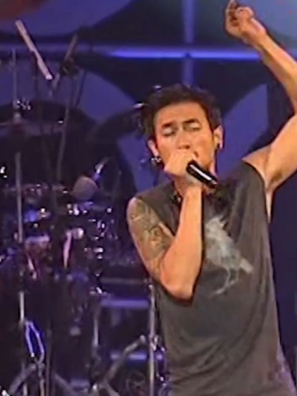 อกหัก Bodyslam (O2 ONE CONCER)#bodyslam #บอดี้สแลม #bodyslamband #อกหัก #ti̇ktok 
