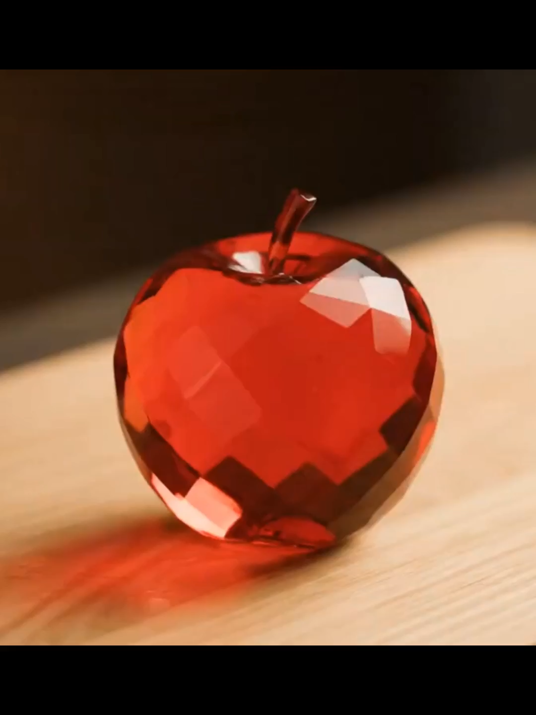 corte maçâ cristal - asmr-2  #asmr #satisfying #crystalart #visualasmr #glasscutting #oddlysatisfying #aiart #hyperrealistic #crystalcut #satisfyingvideo #asmrsounds #fruitcutting #crystalglass #relaxing #fyp