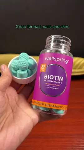 Great for hair, nails and skin, try this Wellspring Biotin gummies✨ #wellspringbiotin #biotin #biotingummies #wellspring 