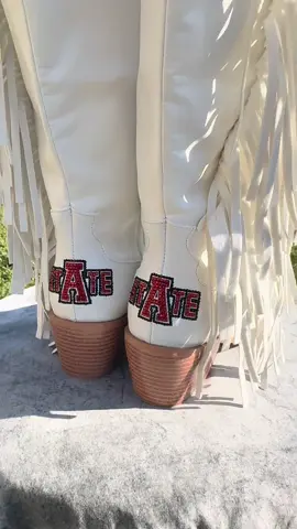 These boots are perfect! 😍 #arkansasstate #redwolves #astate #jonesboro #football 