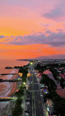 Padang itu Romantis 🥹😍 #padang #rancakbana #sumbarrancak #taplaupadang #tiktok 