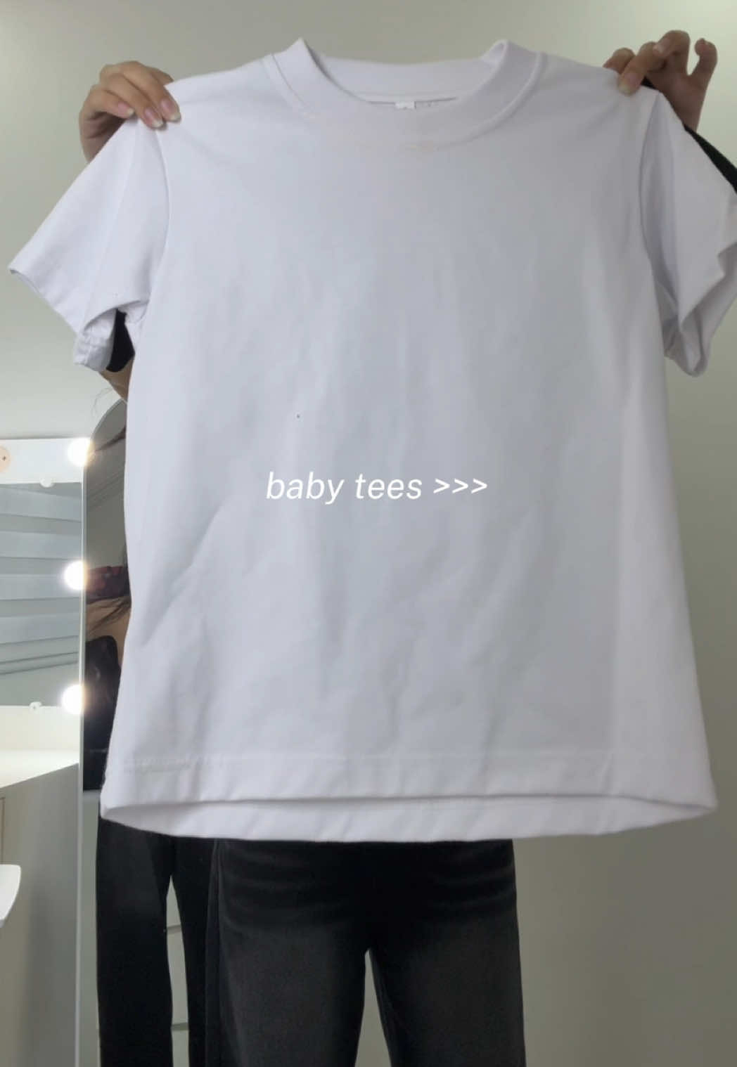 ayan nag restock na for 8t yung baby tee na to!! andami na din new colors 😩 #babytee #cropshirt #8tbabytee #messykids #messykidstee 
