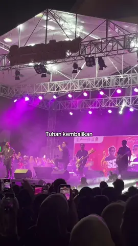 Di ujung jalan-samsons @SamSonS  #konser #samsons#fypage #4upage 