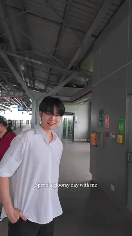 Spend a gloomy day with me yea #กล่องจุ่มผู้พัน #prinminoi 