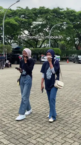Kompak banget nutup idung, aroma sudah tercium walau dari jarak 3000 kilometer 😭 temen kalian gini juga ga? #4u #fy #fypage #fypシ゚ #fyppppppppppppppppppppppp 