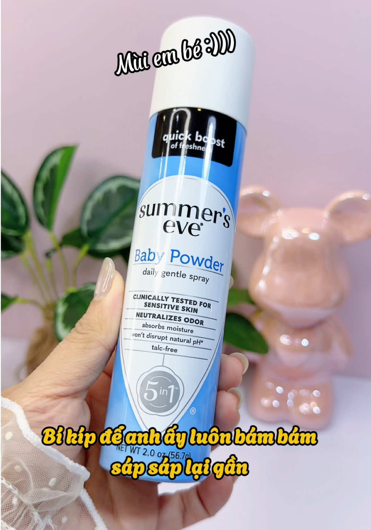 Xịt vào đâu anh ta rúc vào chỗ đó :))) bí kíp luyện rồng các mom lụm lẹ nha. Dạng xịt rất khô thoáng. Vùng bikini lúc nào cũng thơm sạch và khô thoáng, mùi như tiểu thư mong manh dễ vỡ ấy. Đc cưng lắm nha #xitbikini #nuochoabikini #xitthombody #summerseve #babypowder 