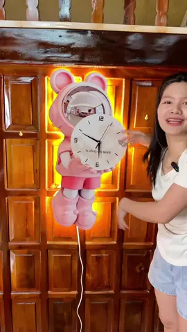 Đồng hồ tráng gương đèn led siu đẹp 😍#linhlanhloi #reviewthật #donghotrangguong #donghodep#donghotreotuong 