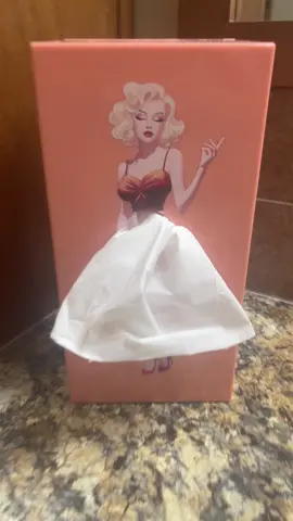 Marilyn Monroe tissue box #tissue #tissuebox