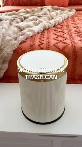 the gold details ✨😻 I love her #motionsensetrashcan #trashcan #homedecor 