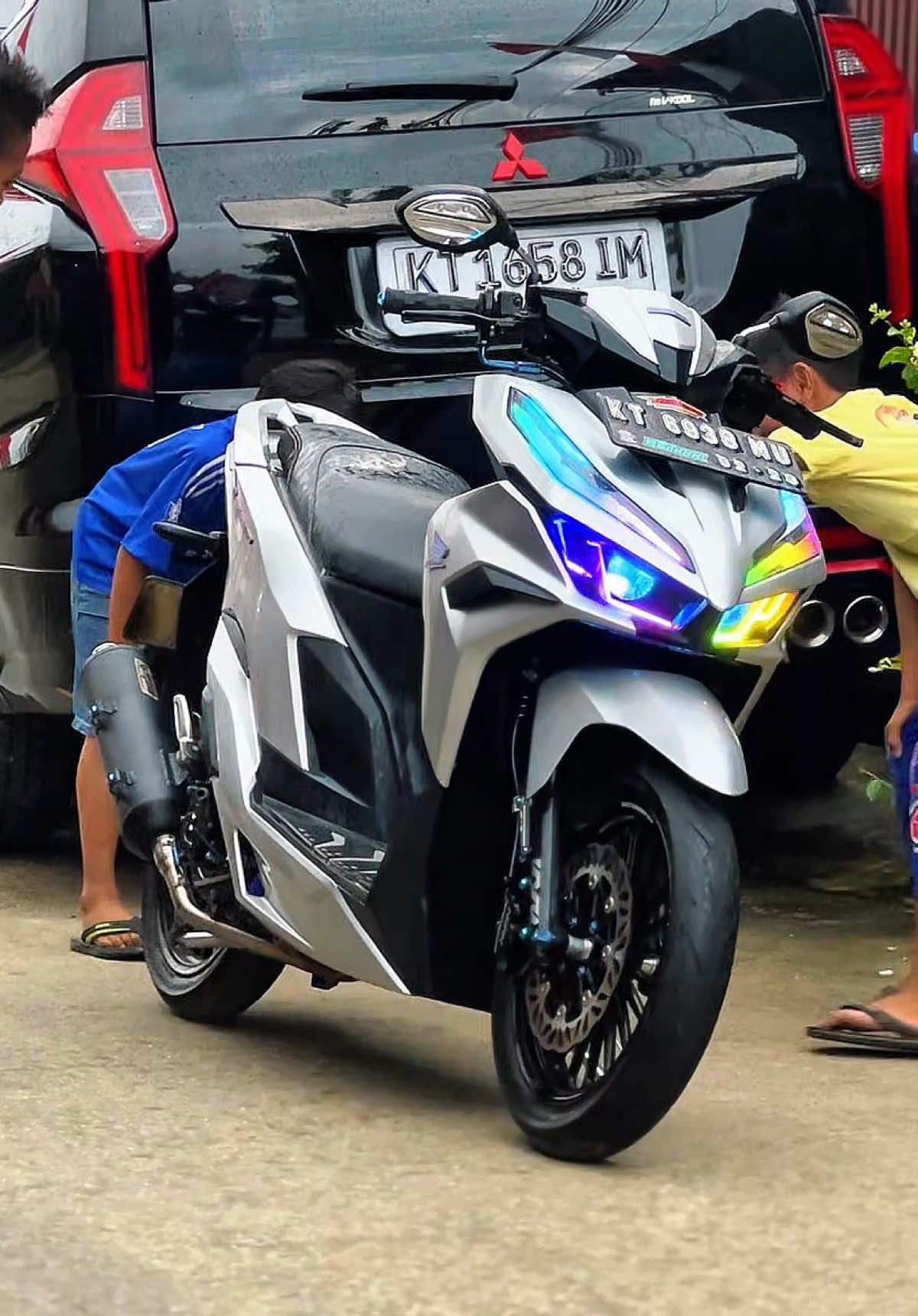 vario asiik style plat kt kece gini cuyy🤩                                                                     projector biled lazy mode belang by @Umair Motoshop❤️‍🔥