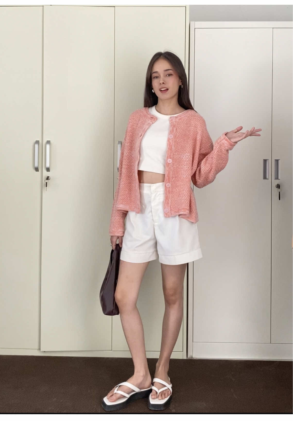 simple pink but still cute with revis cardigan - salmon👚💓