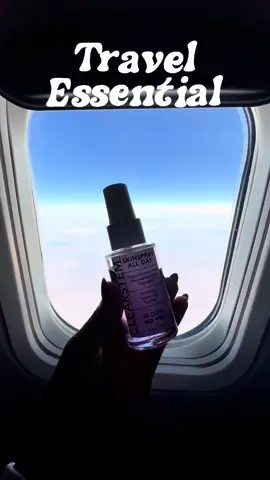 ✈️ Airplane air = dry, stressed, breakout-prone skin 😩 That’s why my carry-on must-have is hypochlorous acid spray. 💦 It hydrates, calms redness, protects your skin barrier, and fights bacteria so you land glowing 🌟 Whether you’re acne-prone or just want that first-class skincare glow, this is the ultimate in-flight hack. #Travel #HypochlorousAcid #skincareroutinetips  #skin #ClearSkinJourney 