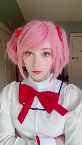 Madoka Kaname gets jiggy with it #madokakaname #madokacosplay #madokamagica #cosplay #foryoupage 
