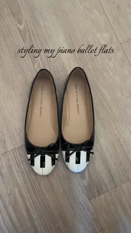 i love them || @pixzel 🍎☀️🎹🐛 #balletflats #styling #fashion #college #nyc 