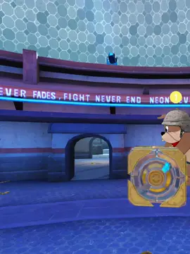 Bỏ cái tay ra liền bạn ơi? 🙃 #PUBGMOBILEVN #GamingOnTikTok 