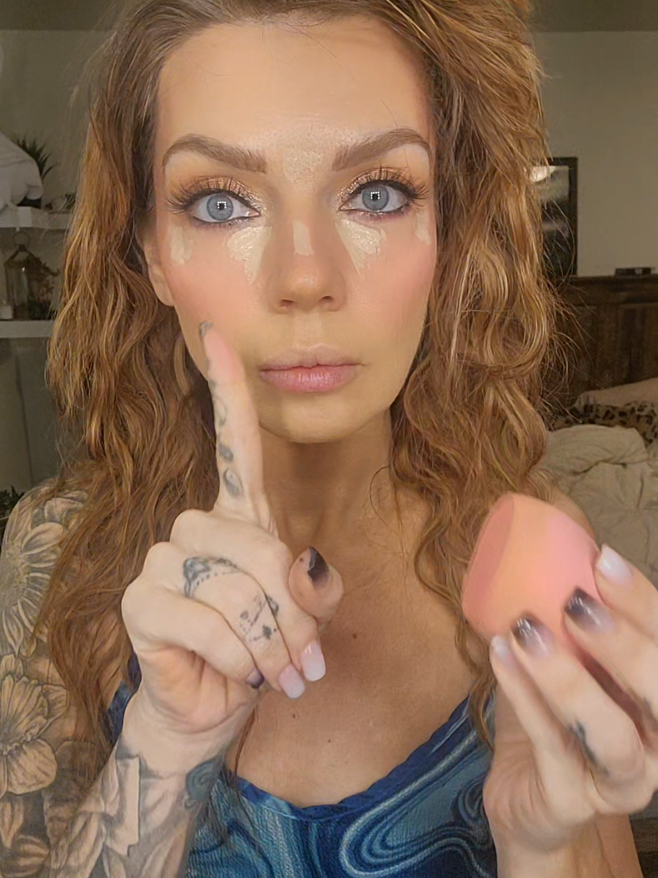 This bundle is PERFECT for a stunning complexion! Im wearing shade 5N for my spray tan!  @mcobeauty us WOW! #makeuptutorial #makeup #blush #mcobeauty #makeupartist @SACHEU Beauty US Cheek Stayn in shade Im Bold @Maxine's Revenge Concealer in Fair Peach
