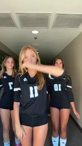 Senior Season Media!! #mediaday #volleyball #dance #fyp 