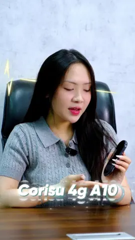 🌍 Đi đâu cũng tự tin nói chuyện – có máy phiên dịch Corisu 4G A10 trong tay ✨ 👉 Phiên dịch 2 chiều – 134 ngôn ngữ – kết nối 4G/Wifi mọi nơi “Đi du lịch hay công tác mà không biết ngoại ngữ thì đúng là toang toàn tập 🤯… Nhưng chỉ cần một chiếc máy phiên dịch Corisu 4G nhỏ gọn này thôi, bạn nói tiếng Việt – nó dịch chuẩn sang hơn 130 ngôn ngữ, nghe cực mượt như phiên dịch viên chuyên nghiệp luôn ✨.” #Corisu #MayPhienDich #PhienDich4G #PhienDichNgonNgu #TravelMustHave