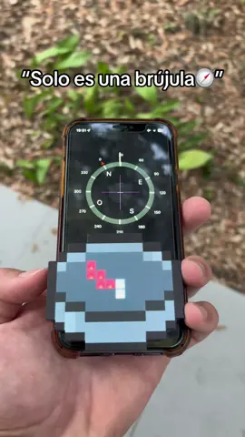 Comenta “Minecraft” y te enviamos un código de descuento🏷️ #Minecraft #minecraftcompass #compass #minecraftirl #brújula Esta brújula de Minecraft en la vida real es un gadget único para fans de Minecraft. Es una brújula que siempre apunta al norte, una brújula real inspirada en Minecraft con luces LED que brillan en la oscuridad. Ideal como brújula gamer, como regalo para gamers o como accesorio de colección de Minecraft. Esta brújula luminosa combina el mundo Minecraft con un gadget real, perfecta para decoración gamer, para fans de gadgets originales y para quienes buscan un regalo friki relacionado con Minecraft.