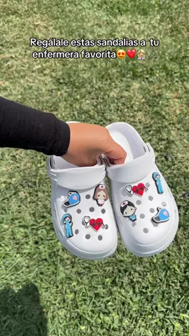 Día de la enfermera!😍 Entrega inmediata a todo el Perú!🇵🇪 Las sandalias estilo cross más bonitas!!🥰