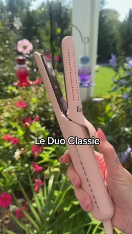 The only tool you need 👀 Sleek + shiny or bouncy curls in minutes… no salon required! 💖 #hairgoals #tiktokshoplabordaysale  #tiktokmademebuyit #langehair #hairtok #musthave @langehair 