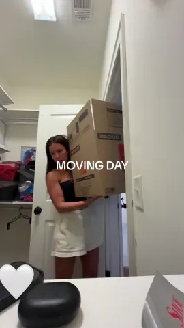 we are still moving in🥹🫶🏼it’s a long process! #movingday #newhome #moving #motherhood 