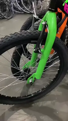 #CapCut Dê uma olhada em Bicicleta Bmx Freestyle Infantil Vega Aro 20 aero Bike freio V-brake por R$449,00 - R$519,00.  