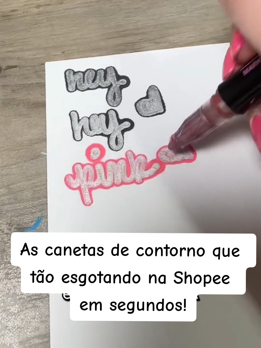 Se você ama papelaria e procura um achadinho Shopee criativo, o Kit Caneta Outline Marker Metálica é o produto ideal. Esse achado é perfeito para quem gosta de desenhar, escrever e personalizar álbuns, scrapbooks e cadernos com estilo. As canetas metálicas possuem linha dupla, garantindo contornos precisos e cores vibrantes, transformando qualquer projeto em algo especial. Com esse produtinho, você pode criar detalhes incríveis em artes, letras decorativas e lembrancinhas. As canetas Outline Marker são práticas, fáceis de usar e indicadas tanto para papelaria escolar quanto para uso em casa ou no escritório. Esse achadinho Shopee é ótimo para quem quer unir utilidade e criatividade em um só produto, garantindo projetos detalhados e resultados profissionais. O Kit Caneta Outline Marker Metálica é um dos achadinhos Shopee mais buscados entre amantes de papelaria e scrapbooking, perfeito para quem gosta de colecionar produtinhos de qualidade, experimentar novas técnicas e manter a rotina de artes e hobbies sempre divertida e criativa. #AchadinhosShopee #ShopeeBrasil #CanetaMetálica #OutlineMarker #Scrapbook 