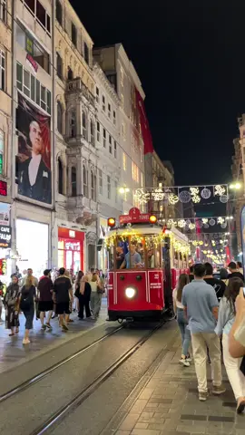 ❤️#istanbul #taksim #taksimmeydan #istanbul🇹🇷 #keşfet 