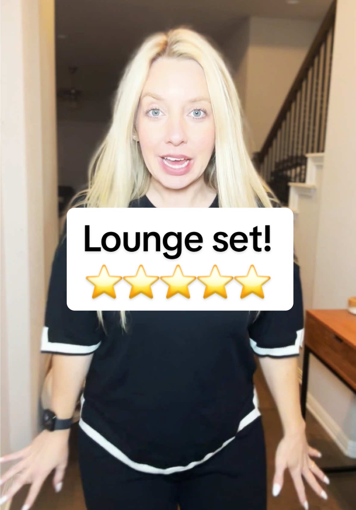 What I wore to travel in- while 7 months pregnant!  #loungewear #travelset #loungeset #fallset #matchingset #2pieceset 