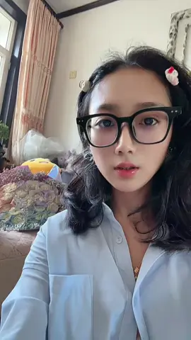 I am a good Chinese woman #Girl #Chinese #何小萌 