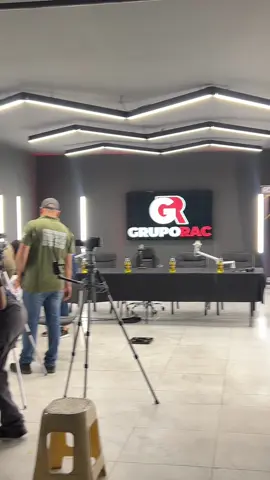 En medio de Drama miedo y locura, los creadores de contenido se enfrentan entre sí en guantes virales. No te la pierdas!  @Grupo Rac @Y I R S  📍SPS GRUPO RAC  🕣6:00 pm