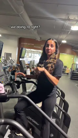 Only gym girls can relate 😉🤭 #shesfitmetrotown #club16 #trevorlinden #imjustagirl #shesfit 