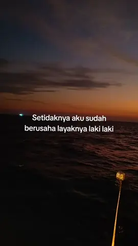 sunset laut kalimantan ga pernah gagal 😇 #sunsetvibes  #nelayanpurseinjuwana  #storynelayanjuwana  #fyp  #viraltiktok 