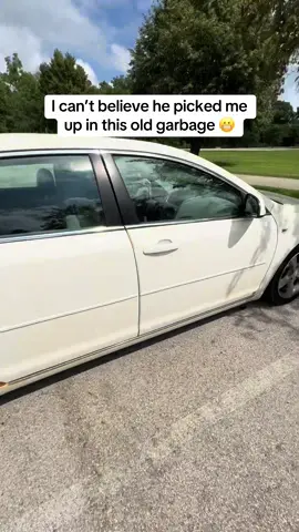 First date almost went bad but this made his car so much nicer ##carplay##wirelesscarplay##carplayscreen##caraccessories##carsoftiktok