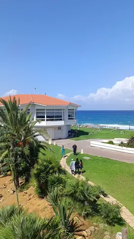 تناسق الألوان وجمال الطبيعة وسحر المكان بنزل تابراكا♥️🌊#tunisia🇹🇳 #tabarka #thabraca 