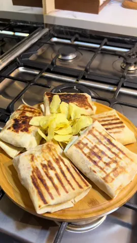 KFC twister 😍 #fyppppppppppppppppppppppp #KFC #Twister #ساندوتش_تويستر #وجبة_سريعة           