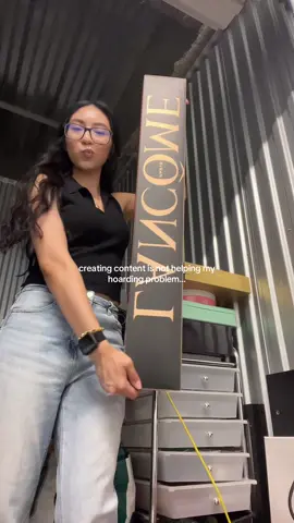 How does one just throw away their PR boxes?!!! They’re so precious!! 😭😂  #prpackage #contentcreator #contentcreation #latinacontentcreator #hoarders  @Kiehl's Since 1851 @Lancôme @IT Cosmetics @Valentino.Beauty @urban decay @CeraVe @Paula’s Choice 