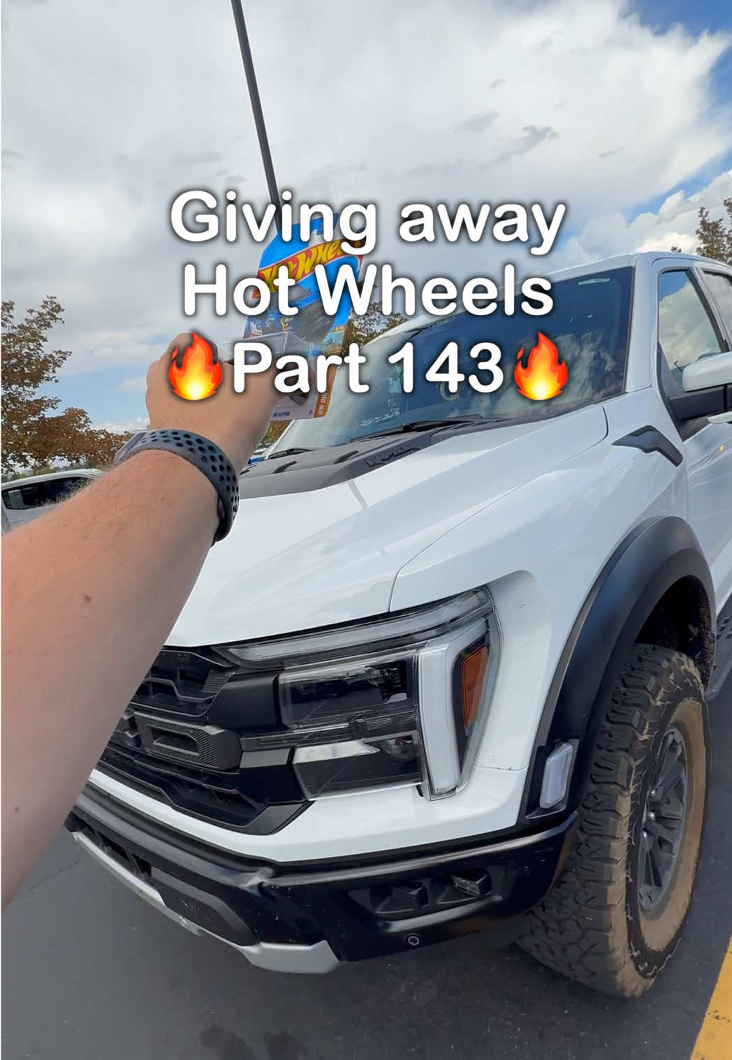 He looked a little confused, but I’m sure he loved it!😁#spreadinghappiness #thebusyb #thebusybauto #hotwheels #fordraptor 
