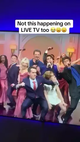 Not this happening on LIVE TV too  #fyp #explore #usa #trending #foryoupage 