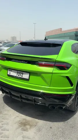 Lamborghini Urus Capsule 🟢disponible en location sur Dubai  #Lamborghini #supercar #RentalCar #Dubai #twelvecarrental 
